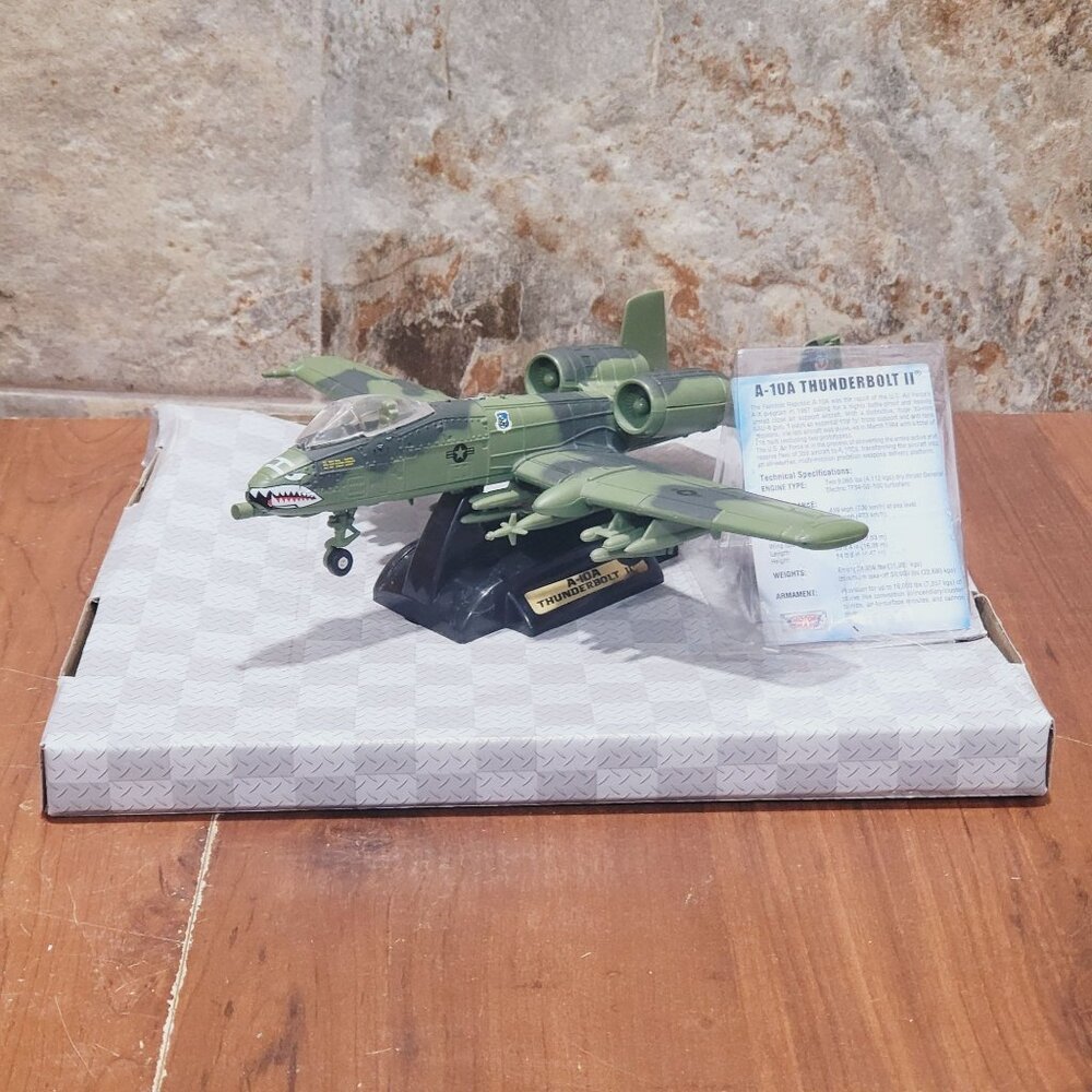 Motor Max A-10A Thunderbolt Model